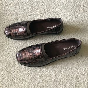 Easy Street Casual Loafers